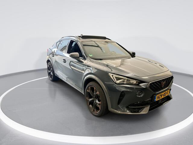 Cupra Formentor 1.4 245pk DSG e-Hybrid VZ Performance · Camera · Panoramadak · Keyless · Elek. Trekhaak · Elek. Achterklep · Apple/Android Car Play · Navigatie · 19'' Inch ·