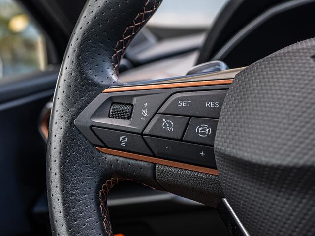 Cupra Formentor 1.4 e-Hybrid VZ Performance SCHAALSTOELEN CAMERA 19 INCH BLACK OPTIC