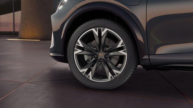 Cupra Formentor 1.5 TSI e-Hybrid 204 6DSG Business | Achteruitrijcamera | Digitaal instrumentenpaneel (Virtual Cockpit) | Draadloze Apple CarPlay(TM), Android Auto(TM)