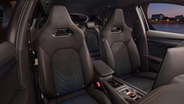 Cupra Formentor 1.5 TSI e-Hybrid 272 6DSG VZ Performance | Achteruitrijcamera | Digitaal instrumentenpaneel (Virtual Cockpit) | Draadloze Apple CarPlay(TM), Android Auto(TM)