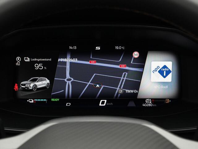 Cupra Formentor 1.4 e-Hybrid 245 pk DSG VZ Performance | Panoramadak | Adaptieve onderstelregeling (DCC) | Stoelverwarming | Rondomzicht camera | Adaptive Cruise