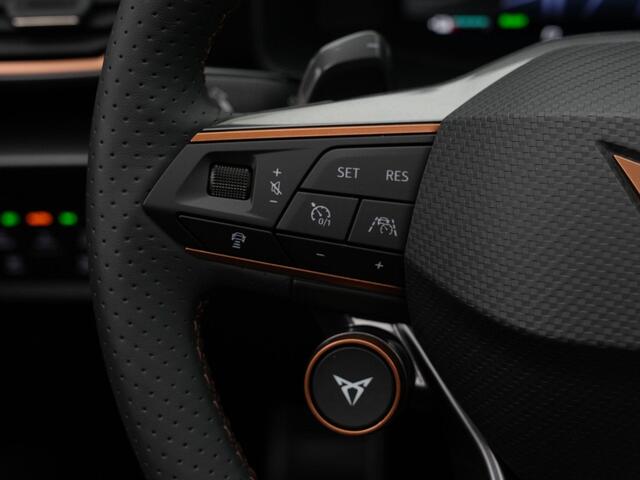 Cupra Formentor 1.4 e-Hybrid 245 pk DSG VZ Performance | Panoramadak | Adaptieve onderstelregeling (DCC) | Stoelverwarming | Rondomzicht camera | Adaptive Cruise