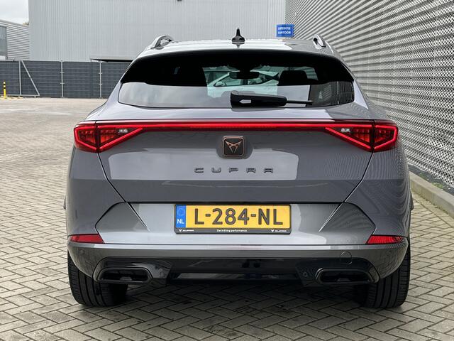 Cupra Formentor 1.4 e-Hybrid Performance / Pano / Navigatie / Camera / Parkeersenoren V+A / Lichtmetaal 19 inch / P4