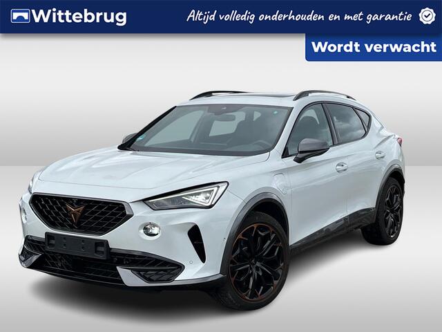 Cupra Formentor 1.4 e-Hybrid DSG VZ Black Edition / Panorama dak / Leren bekleding / Geheugenstoelen / 360 camera / Wegklapbare trekhaak / Elek Achterklep Met Virtual Pedal / 19" LMV