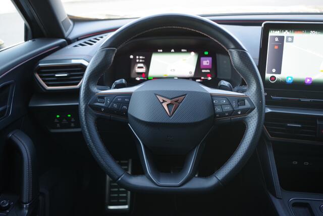 Cupra Formentor 1.4 e-Hybrid VZ 245 PK Copper Edition, Trekhaak, Kuipstoelen, Memory, Camera, DCC