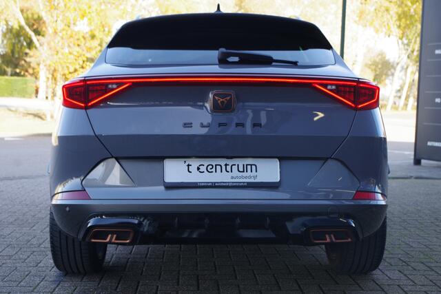 Cupra Formentor 1.4 e-Hybrid VZ 245 PK Copper Edition, Trekhaak, Kuipstoelen, Memory, Camera, DCC