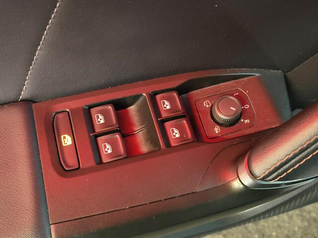 Cupra Formentor 1.4 TSI e-Hybrid Essential DGS6 uit 2023 Rijklaar + 12 maanden Bovag-garantie Henk Jongen Auto's in Helmond, al 50 jaar service zoals 't hoort!