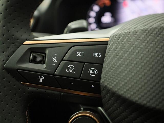 Cupra Formentor 1.5 TSI e-Hybrid 204PK FL DSG · Panoramadak · Leder · Trekhaak · Garantie tot juli 2028 of 150000km.