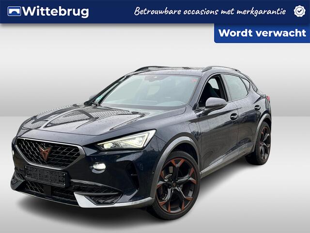 Cupra Formentor 1.4 e-Hybrid 245PK VZ Performance / Kuipstoelen / Panoramadak / Elec trekhaak / App. connect / 360 camera / 19'' LMV
