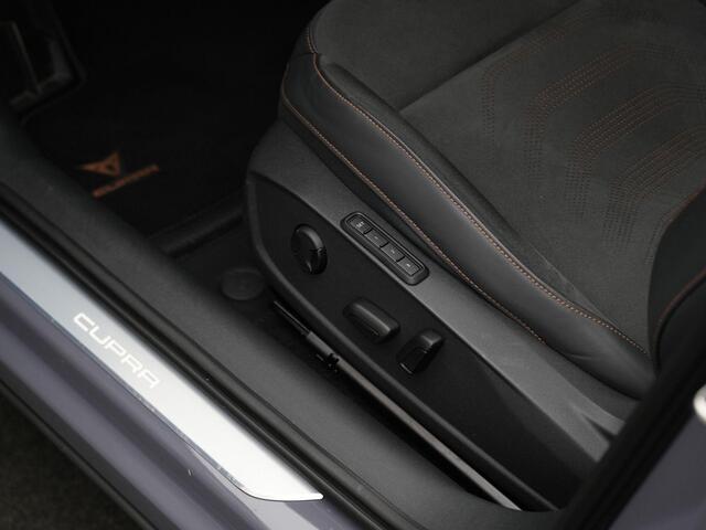 Cupra Formentor 1.4 e-Hybrid 245 pk DSG VZ Tribe Edition | Panoramadak | Trekhaak | Leder/alcantara | Beats | Matrix LED | Geheugenstoel | Rondomzicht camera | Adaptief sportonderstel