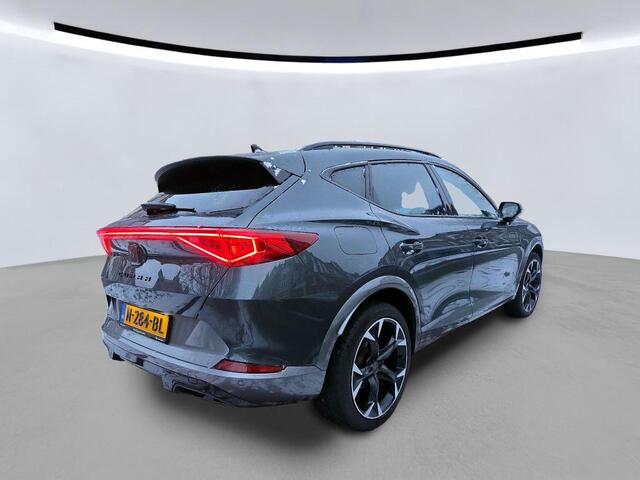 Cupra Formentor 1.4 e-Hybrid Performance / AUTOMAAT/ PANO/ CAMERA/ PARK. SENSOREN/ LED/ 19" LMV