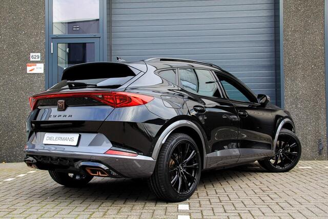 Cupra Formentor 1.4 e-HYBRID DSG Full Black | Vol in de opties | Trekhaak | Pano | ABT | BTW!