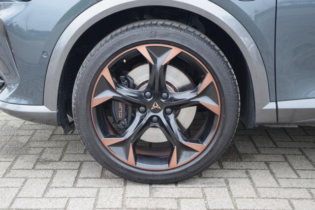 Cupra Formentor 1.4 e-Hybrid VZ 245 PK Performance, Panoramadak, Leder, Winterpakket, Sfeerverlichting