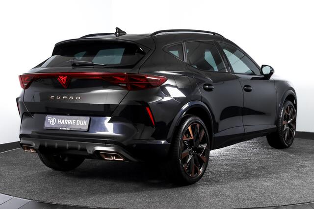 Cupra Formentor 1.5 TSI e-Hybrid 272 PK VZ Performance - Automaat | Dig. Cockpit | Adapt. Cruise | Stoel-+Stuurverw. | PDC | Camera | NAV + App. Connect | ECC | Sennheiser | Elek. Klep | LM 19" | 5475
