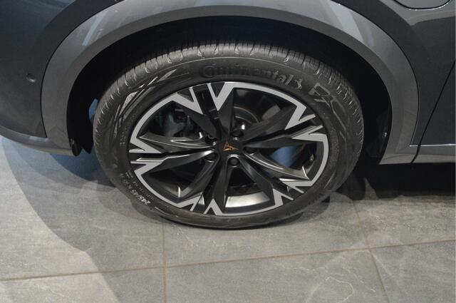 Cupra Formentor 1.4 TSI e-Hybrid navi keyless camera cruise 18 inch 204 pk !!