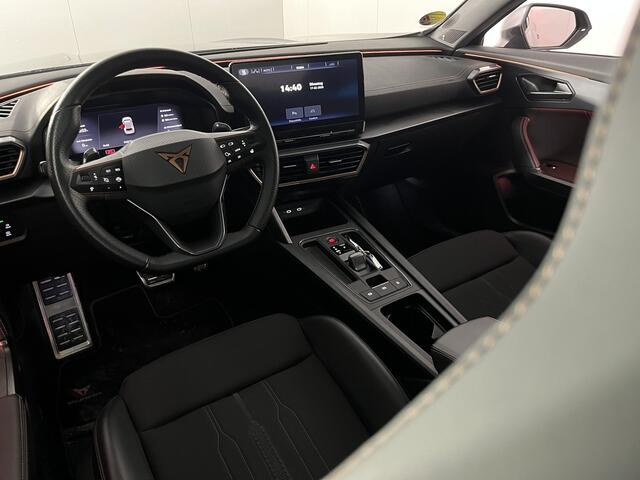 Cupra Formentor 1.4 e-Hybrid VZ Performance / AUTOMAAT/ PANO/ 245PK/ ELEK.KLEP/ STUUR+STOELVERWARM./ PARK.SENSOR.V+A/ CAMERA/ ACC/ DODEHOEK/ FULL LINK/ KEYLESS/ DIGITAL DASH/ NAVI/ DAB/ CLIMA/ RIJ-MODI/ ISOFIX/ 19'' LMV