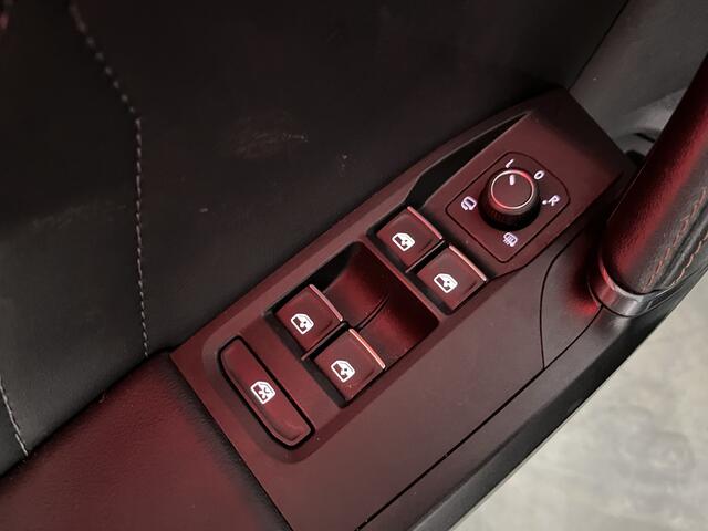 Cupra Formentor 1.4 e-Hybrid VZ Performance / AUTOMAAT/ CRUISE/ DIGITAL DASH/ NAVI/ STOELVERWARM./ FULL LINK/ PARK. SENSOREN + CAMERA/ KEYLESS