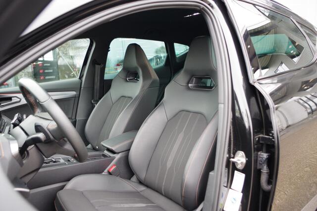 Cupra Formentor 1.4 e-Hybrid 204 PK Adrenaline PHEV, LED, Kuipstoelen, Memory, Adap. Cruise Control, Camera