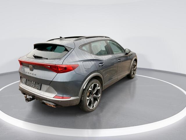 Cupra Formentor 1.4e-Hybrid 180kW/245PK VZ DSG · Panoramadak · Trekhaak · Camera + Parkeersensoren
