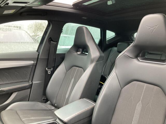 Cupra Formentor 1.4e-Hybrid 180kW/245PK VZ DSG · Panoramadak · Trekhaak · Camera + Parkeersensoren