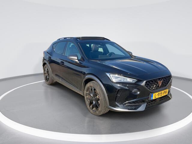 Cupra Formentor 1.4 e-Hybrid/204PK DSG Performance · Panoramadak · Trekhaak · Camera + Parkeersensoren · Dodehoeksensor · Apple/Android Car Play ·