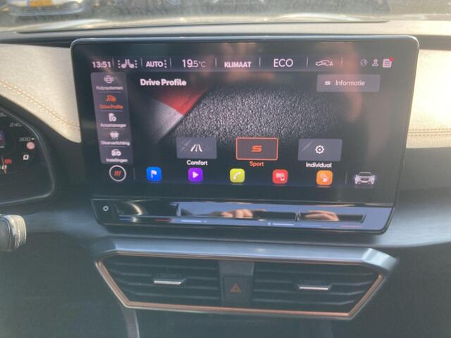 Cupra Formentor 1.4 e-Hybrid/204PK DSG Performance · Panoramadak · Trekhaak · Camera + Parkeersensoren · Dodehoeksensor · Apple/Android Car Play ·