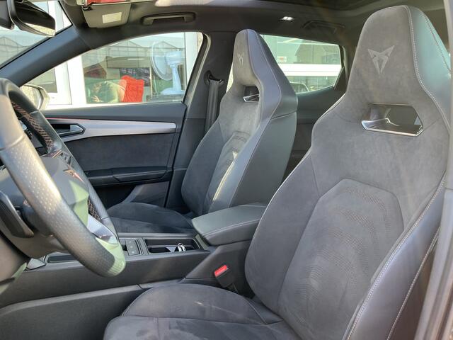 Cupra Formentor 1.4 e-Hybrid VZ Tribe Edition / AUTOMAAT/ PANO/ BREMBO/ BEATS/ 360 CAMERA/ 245 PK/ KEYLESS/ ALCANTARA/ MEMORY SEAT/ CLIMA/ STOELVERWARMING/ NAVI/ FULL LINK/