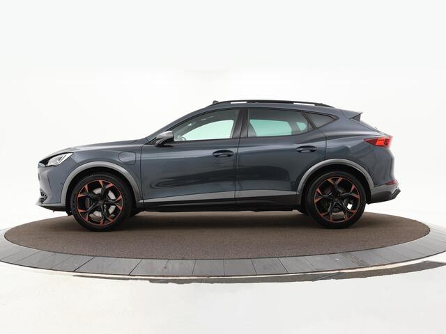 Cupra Formentor 1.4 e-Hybrid 245pk DSG VZ Performance · Panoramadak · Camera · Keyless · Stuur- & Stoelverwarming · Elek. Stoel + Geheugen · ACC · Garantie t/m 28-09-2027 of 80.000km