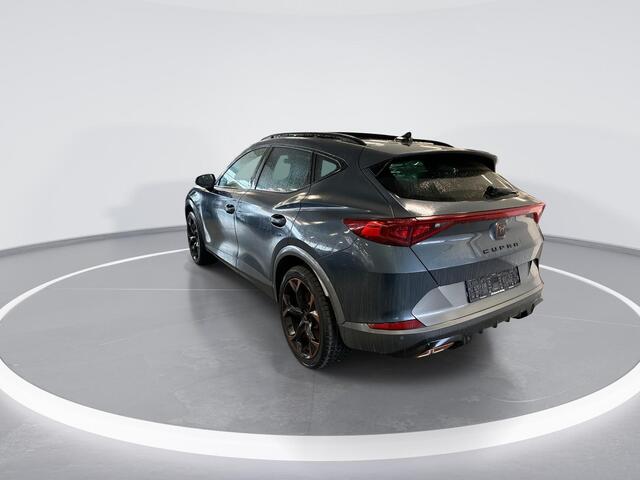 Cupra Formentor 1.4 TSI 245pk DSG e-Hybrid VZ Performance Limited · Panoramadak · Camera · Keyless · Stuur- & Stoelverwarming · Elek. Bestuurdersstoel + Geheugen · ACC ·
