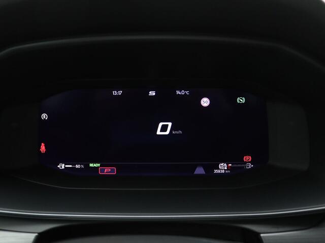 Cupra Formentor 1.4 e-Hybrid Performance 204PK DSG SOH 95%, Trekhaak, 360 gr. camera, Leder, virtual pedal, Stoelverwarming, Side assist, Memorystoel, 19'' lichtmetaal, Keyless