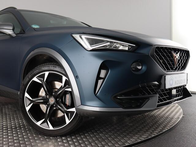Cupra Formentor 1.4 e-Hybrid VZ Performance (Carbon Kuipstoel / Camera / Stoel-Stuurverw. / Navi / Carplay)