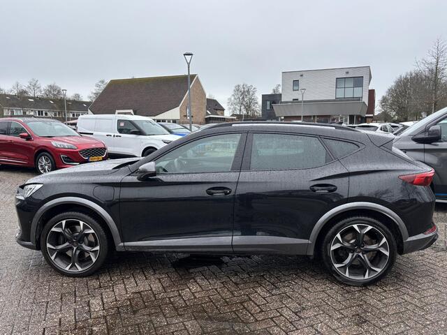 Cupra Formentor 1.4 e-Hybrid VZ Performance | SCI | 245pk PHEV | Plug-in Hybride | Stoelverwarming | Camera | Adaptive cruise control | 19 inch