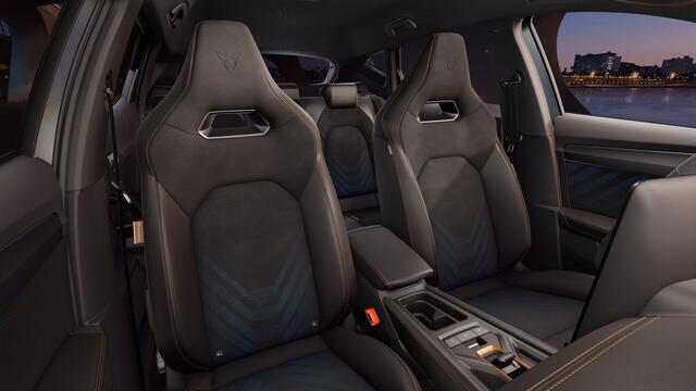Cupra Formentor 1.5 TSI e-Hybrid 272 6DSG VZ Performance | Achteruitrijcamera | Digitaal instrumentenpaneel (Virtual Cockpit) | Draadloze Apple CarPlay(TM), Android Auto(TM)