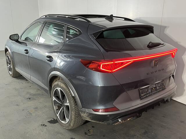 Cupra Formentor 1.4 e-Hybrid Performance / AUTOMAAT/ PANO/ KEYLESS/ DIGITAL DASH/ FULL LINK/ NAVI/ CLIMA/ STOELVERWARM./ PARK. SENSOREN + CAMERA