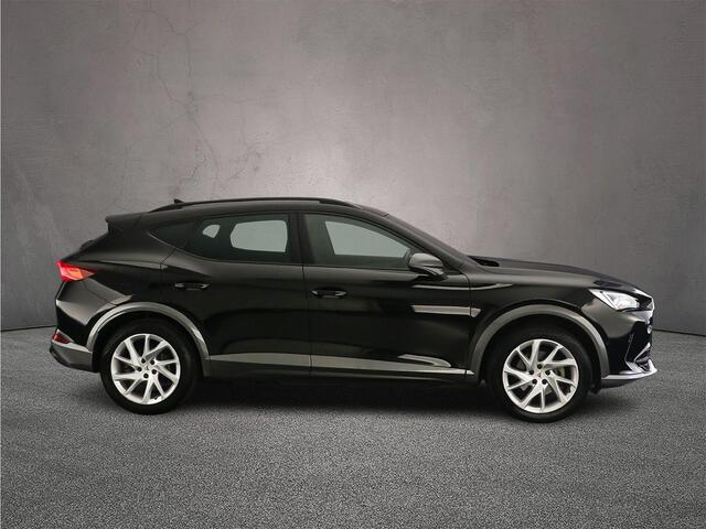 Cupra Formentor Essential 1.4 TSI eHybrid 204pk DSG Automaat Trekhaak, Adaptive cruise control, Elektrische achterklep, Navigatie, Stoelverwarming, Achteruitrijcamera