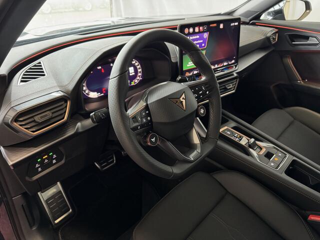 Cupra Formentor 1.5 TSI 150 PK BENZINE CAMERA STOEL/STUUR ELEK.KLEP VERW. LED LEER CARPLAY ZWARTE.HEMEL 08/2024