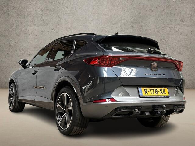 Cupra Formentor 1.5 TSI Sport 150Pk Automaat (PANORAMADAK, APPLE CARPLAY, GROOT NAVI, STUUR/STOELVERWARMING, SPORTSTOELEN, CAMERA, GETINT GLAS, TREKHAAK, NIEUWSTAAT)