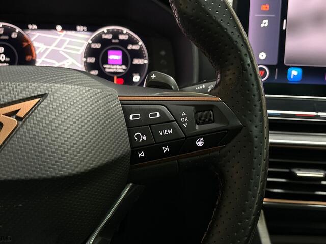 Cupra Formentor 1.5 TSI Sport 150Pk Automaat (PANORAMADAK, APPLE CARPLAY, GROOT NAVI, STUUR/STOELVERWARMING, SPORTSTOELEN, CAMERA, GETINT GLAS, TREKHAAK, NIEUWSTAAT)