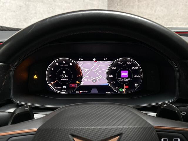 Cupra Formentor 1.5 TSI Sport 150Pk Automaat (PANORAMADAK, APPLE CARPLAY, GROOT NAVI, STUUR/STOELVERWARMING, SPORTSTOELEN, CAMERA, GETINT GLAS, TREKHAAK, NIEUWSTAAT)