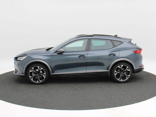 Cupra Formentor 1.4 e-Hybrid 204 Pk | Stoel/Stuur Verwarming | Panoramadak | Full LED | Adaptive Cruise | Navigatie | CarPlay | 19 Inch | 42.420 Km !!