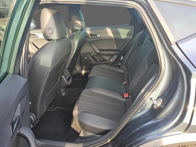 Cupra Formentor 1.4 TSI eHybrid 204pk PHEV Business / Panoramadak / Trekhaak / Navi / BEATS / Wordt Verwacht