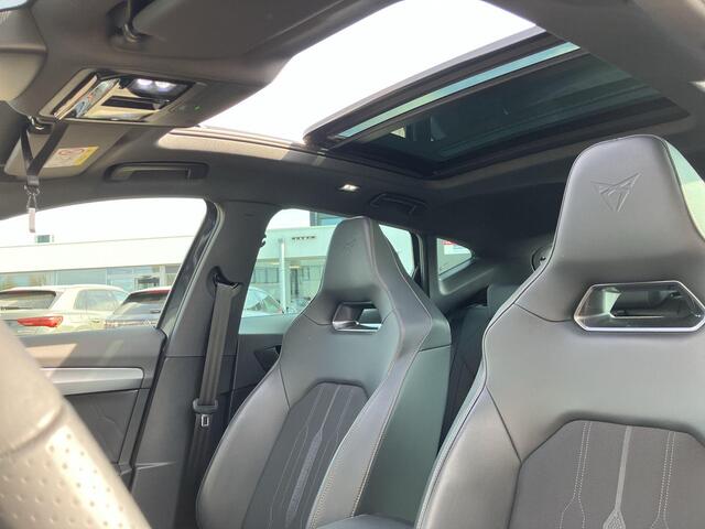 Cupra Formentor 1.4e-Hybrid 180kW/245PK VZ DSG · Panoramadak · Camera + Parkeersensoren · Apple/Android Car Play ·