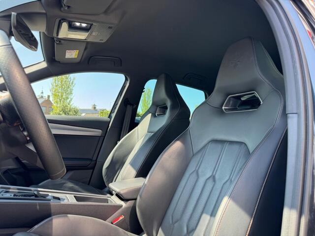 Cupra Formentor 1.4 E-Hybrid VZ 245PK Copper edition VZ stuurwiel Leder 360camera Blindspot etc!