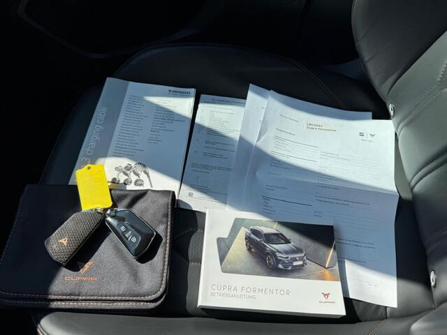 Cupra Formentor 1.4 E-Hybrid VZ 245PK Copper edition VZ stuurwiel Leder 360camera Blindspot etc!