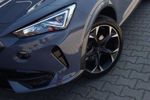 Cupra Formentor 1.4 e-Hybrid Performance | ACC | Camera | Memory |