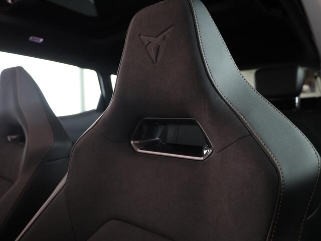 Cupra Formentor 1.5 TSI e-Hybrid VZ Performance 272PK | 19 Inch | Panoramadak | DCC | ACC | Elektrisch verstelbare voorstoel | Keyless Entry | Achteruitrijcamera |