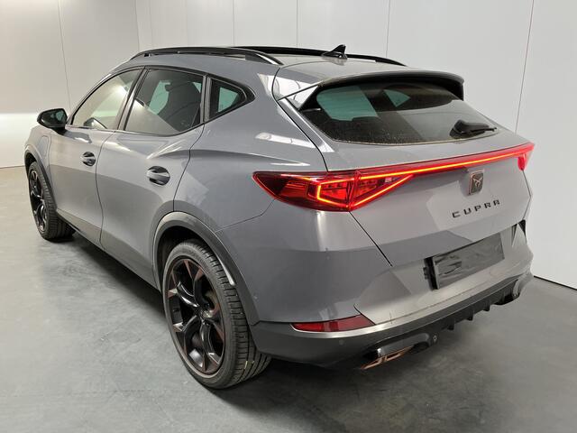 Cupra Formentor 1.4 e-Hybrid VZ Performance / 245 PK/ AUTOMAAT/ PANODAK/ MEMORY SEAT/ KEYLESS/ DIGITAL DASH/ CRUISE/ STOELVERWARM./ NAVI/ PARK. SENSOREN + CAMERA