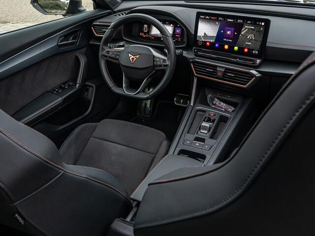 Cupra Formentor 1.4 e-Hybrid VZ Tribe Edition PANO SCHAALSTOELEN 360 CAMERA ELEK STOEL19 INCH BLACK OPTIC STOELVERW