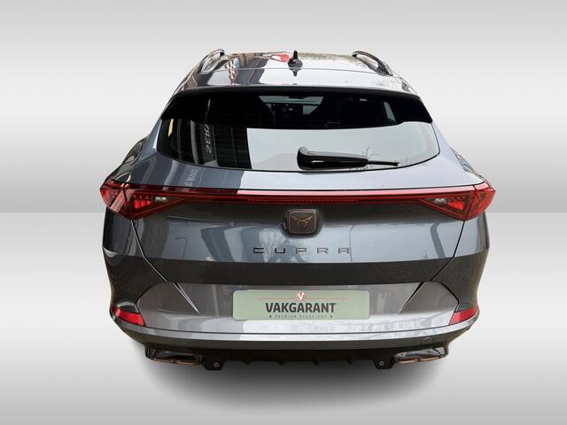 Cupra Formentor 1.4 e-Hybrid VZ Copper Performance copper | 245 pk / 180Kw gecombineerd | stuurverwarming | stoelverwarming | trekhaak |