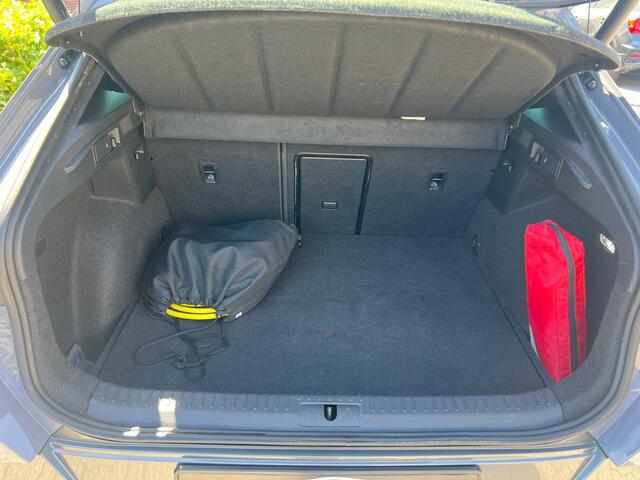 Cupra Formentor 1.4 e-Hybrid Performance 245 pk navi, cruise, stoel/stuur verw, memory